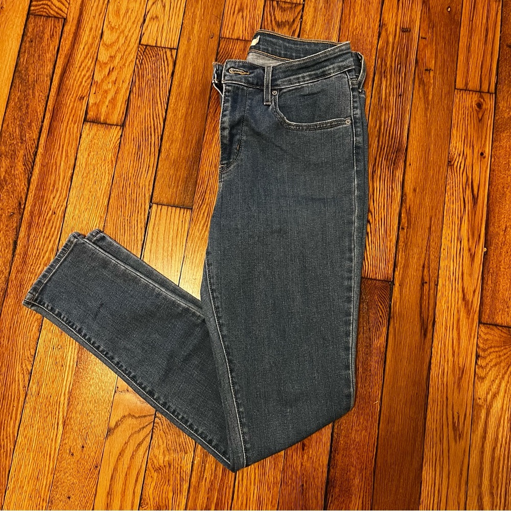 Levi High Rise Skinny Jean 721- Womens Size 30